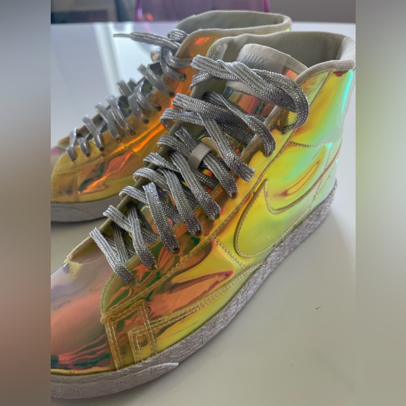 LIMITED EDITION Nike Blazer Mid PRM QS Iridescent WORN ONCE - Picture 2 of 8
